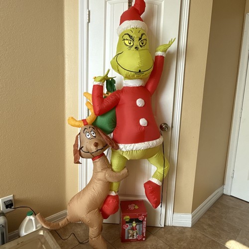 Gemmy grinch dog - gemmy,