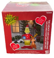 2017 Gemmy The Grinch and Max